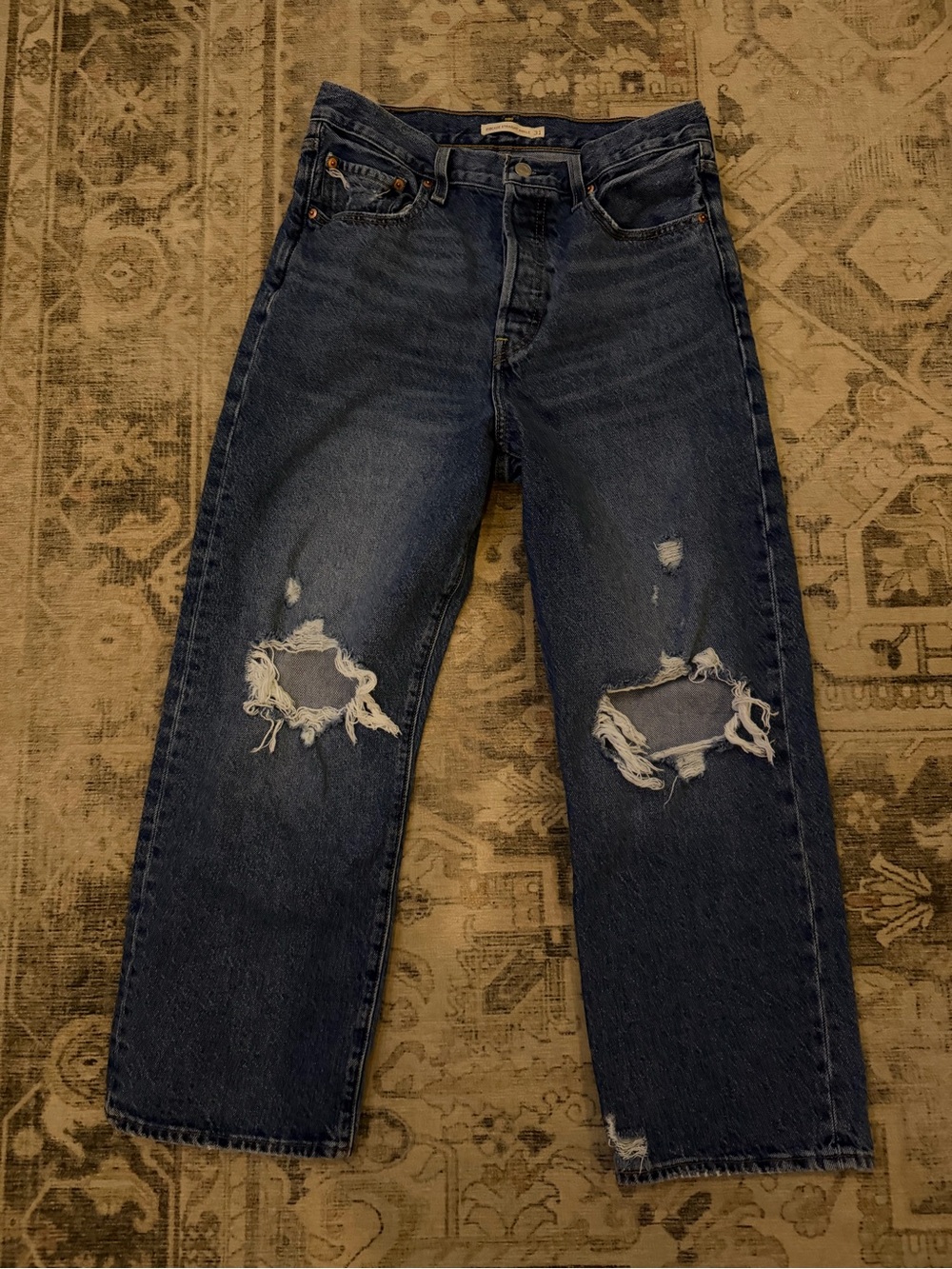 Levi's Men's Distressed Dark Blue Straight Jeans